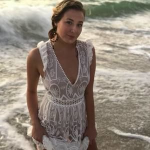 Meet your Posher, Madelon